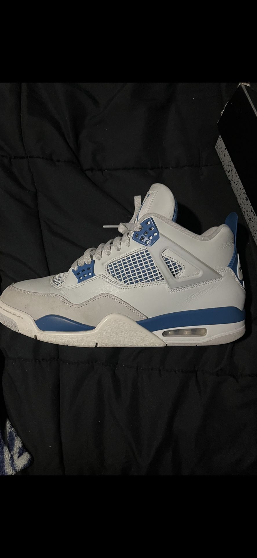 Jordan 4 Retro