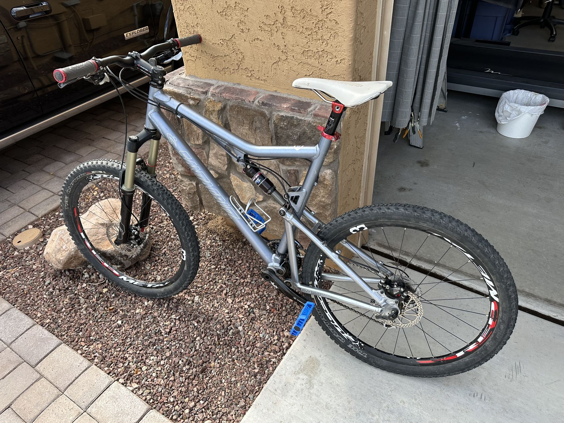 Santa Cruz BLURE CX V1