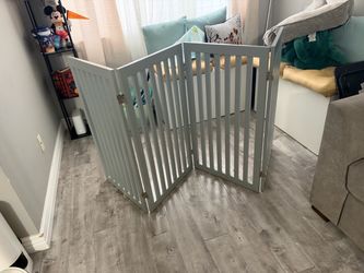 Freestanding Wooden Pet Gate White 4 Panel