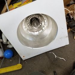 Big mercury lamp for workshop.