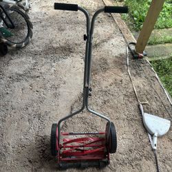 Great States 304-14 14-Inch 5-Blade Push Reel Lawn Mower, Red, Model Number: 304-14, Cutting Width: 14.0 inches