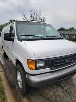 2004 Ford E-250