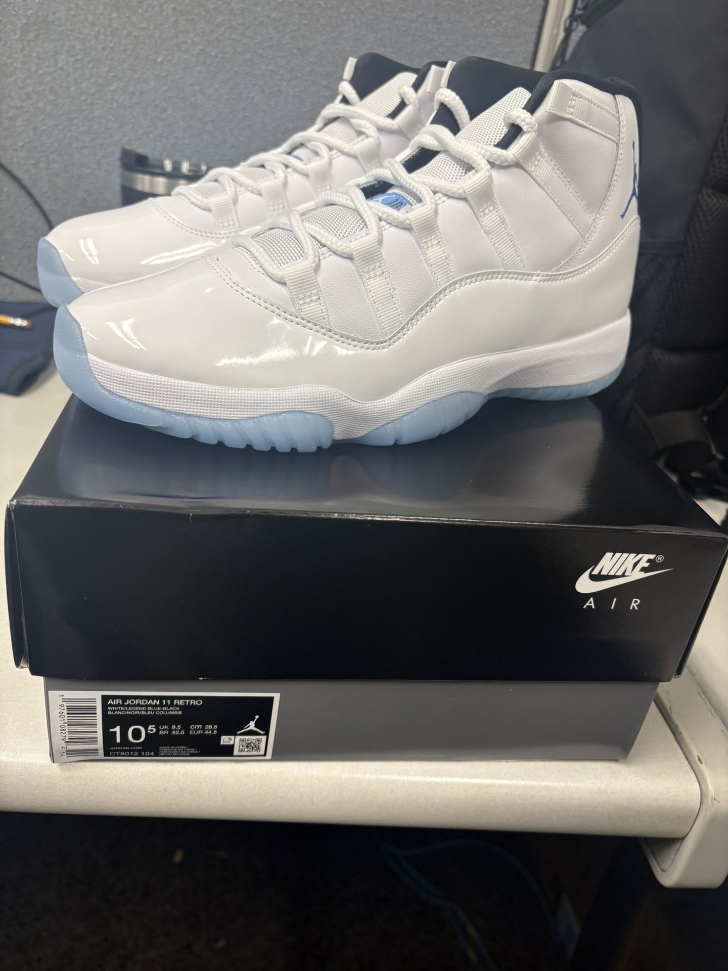 Legend Blue 11