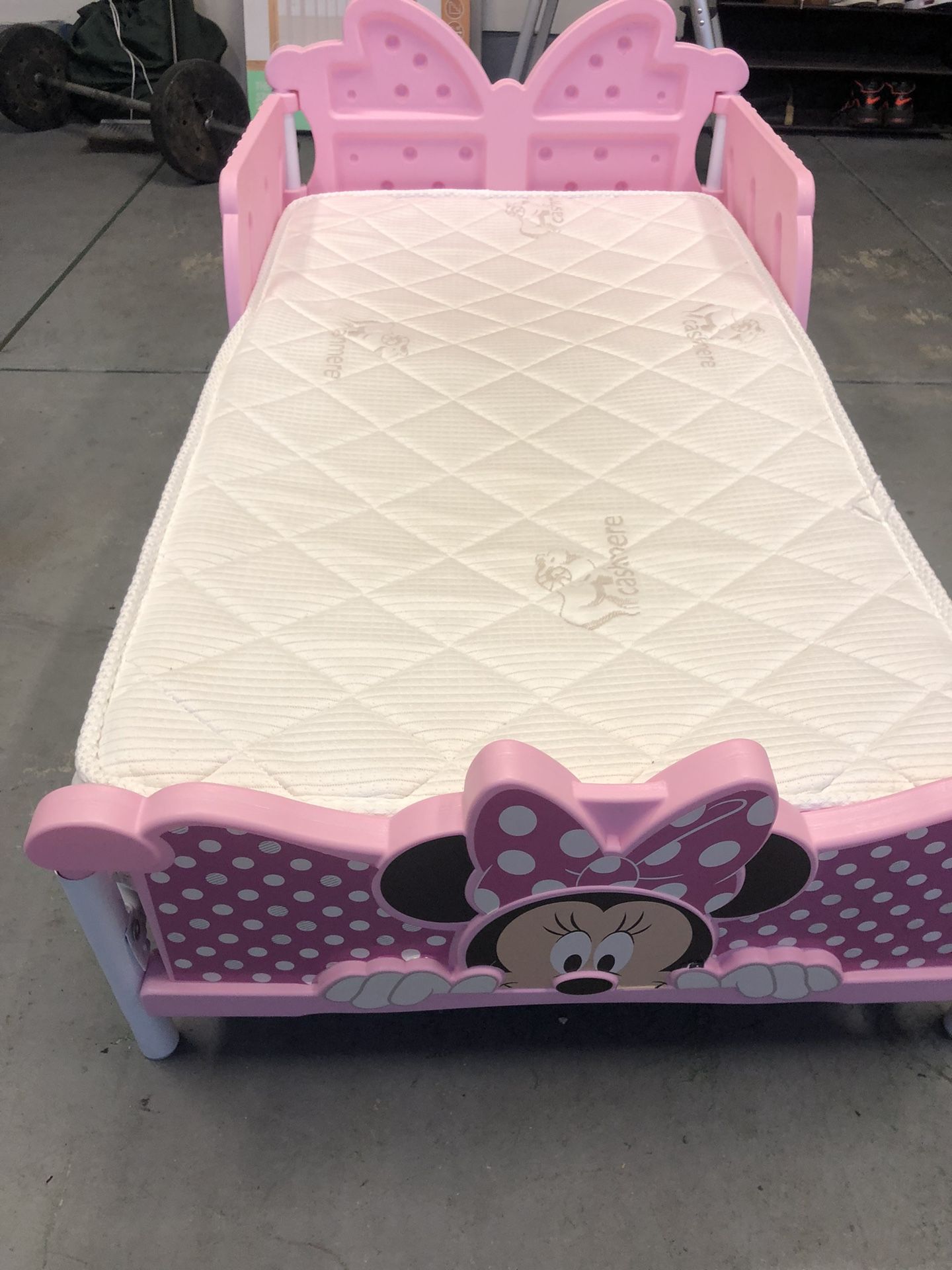 Children Minnie Mouse Bed