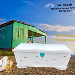 BEAUTIFUL CEDAR STORAGE BENCH