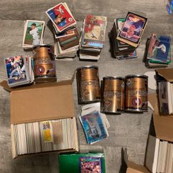 1000’s Of Sports Cards 