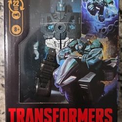 Transformers Age of The Primes Deluxe Class Micronus Prime