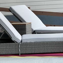 Outdoor Wicker Chase lounge - Pair - Set of (2) 