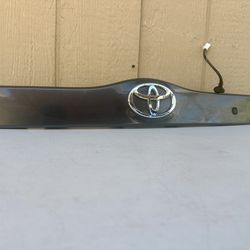 2004-2009 Toyota Prius Lift Gate Handle Molding Trim Garnish OEM MAGNETIC GRAY