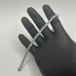 Moissanite Tennis Bracelet VVS1 5mm 9 Inch Silver Brand New High Quality 