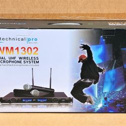 Professional Wireless Mic System 200 Feet Long Range High Quality UHF Microphones 🚨 Payment Options Available 🚨 No Credit Needed 🚨
