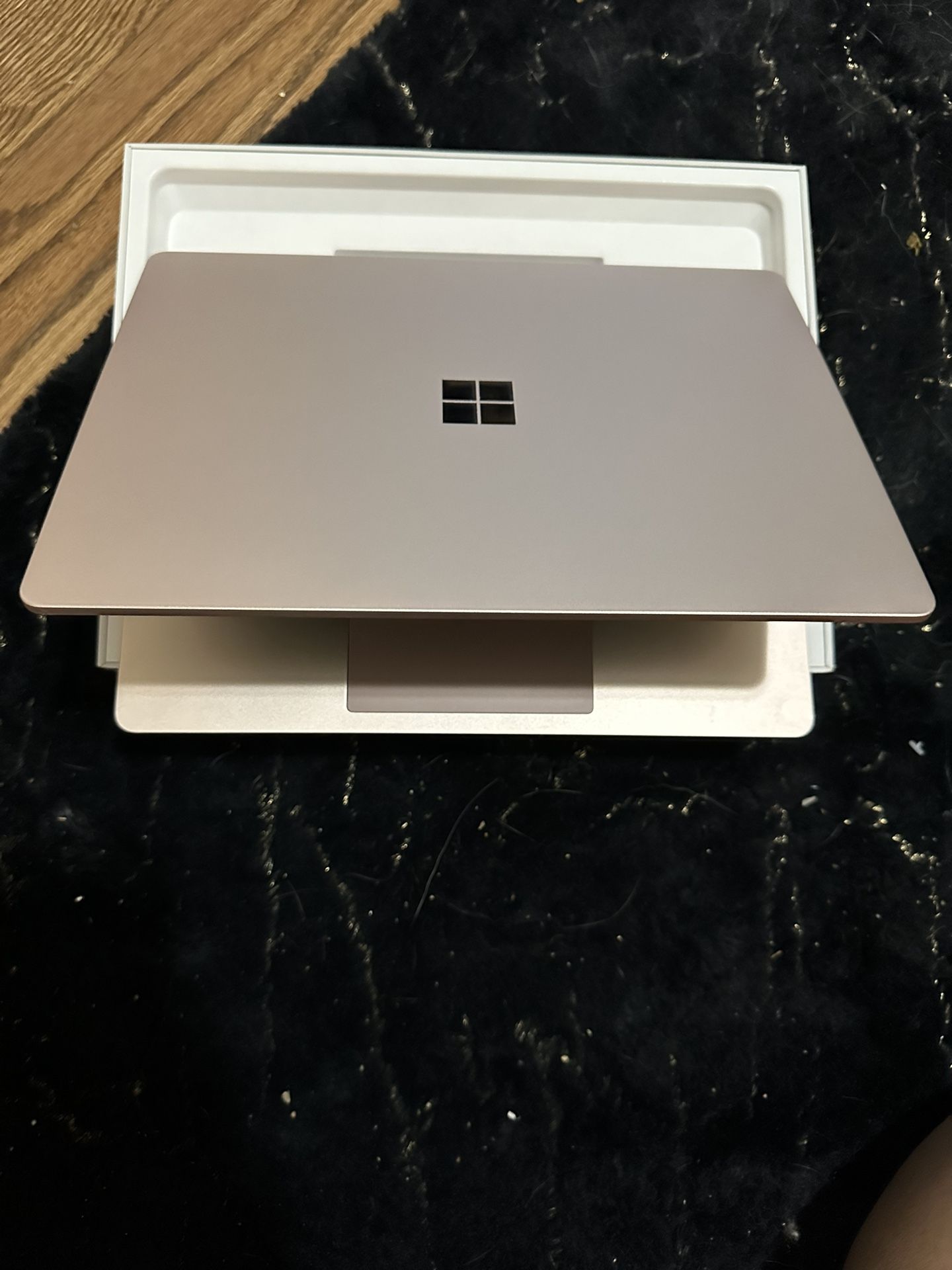 Microsoft Go Laptop