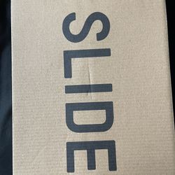 Yeezy Slides 