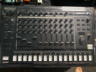 Roland TR-8S Rhythm Performer Drum Machine