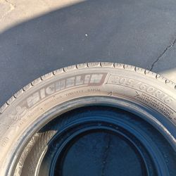 4 Llantas 205 60 R16 Michelin Defender 