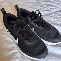 Nike Promia Men's Walking Shoes.  Size 8