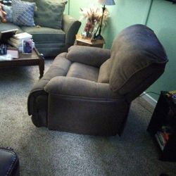 Oversized Fabric Power Motion Recliner 