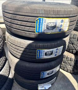 215/60R16 Goodyear Efficient Set Of 4 New Tires