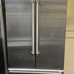 Thermador 36”Wide Built In Stainless Steel French Style Refrigerator 