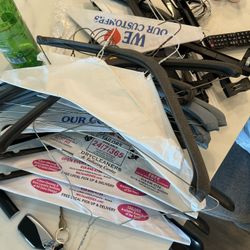 100 Hangers 