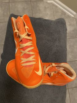 Brand New Nike - Zoom Hyperdisruptor Size 9.5