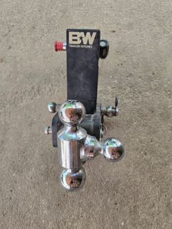 B&W Adjustable Triple Ball Hitch
