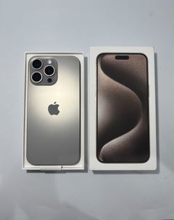 Apple IPHONE 15 PRO MAX 256GB UNLOCKED -Excellent Condition