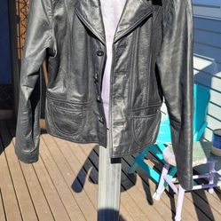 VINTAGE LEATHER JACKET