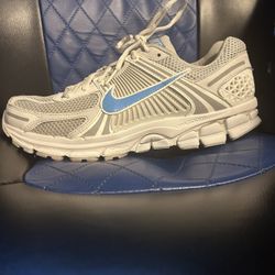 Nike Vomero 5 White/ University Blue