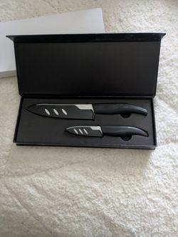 Ceramic knife set for kitchen use