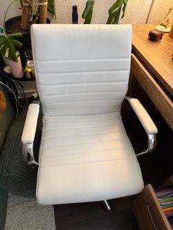 Moving Sale - Desk Chair