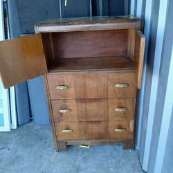1940s dresser,fair cond
