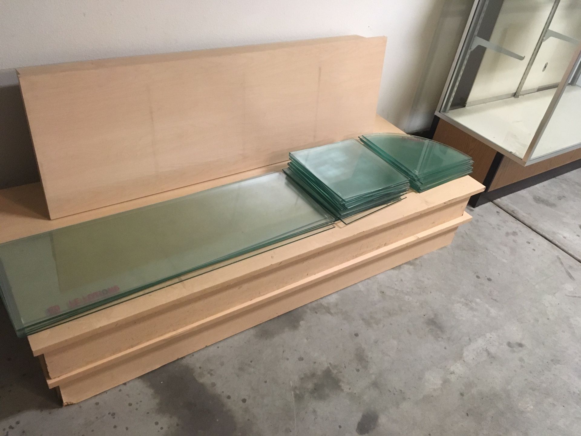 Display base boards with glass shelves