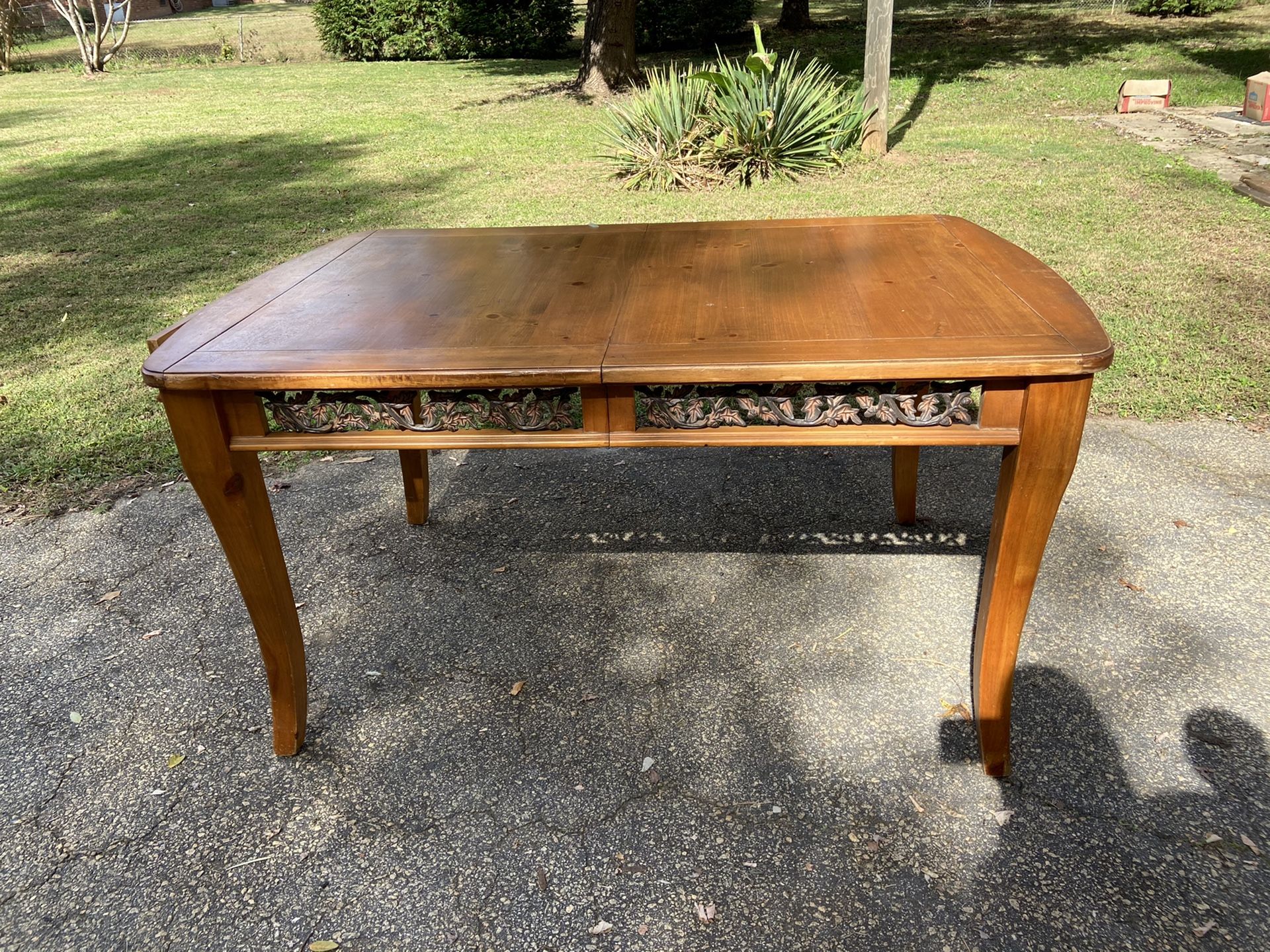 Dining room table with 4 chairs