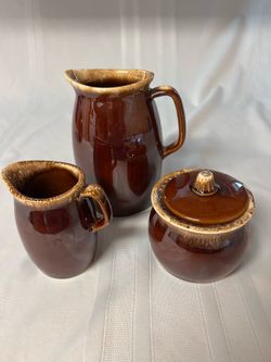 Hull ©️ Pottery Brown Drip (3 items)