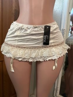 Women’s garter with thong