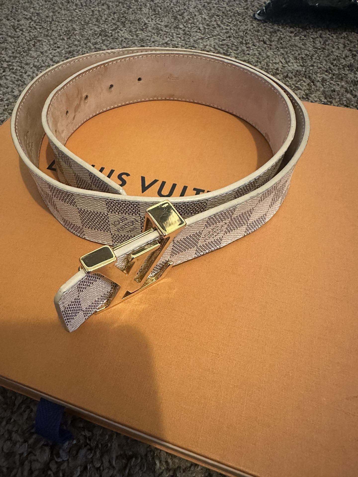 Belts , Hats