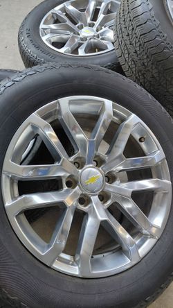 20s CHEVY GMC RIMS TIRES 6LUGS 6X5.5