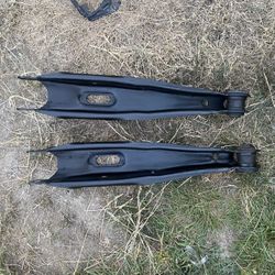 Rear Lower Control Arms Lexus Part