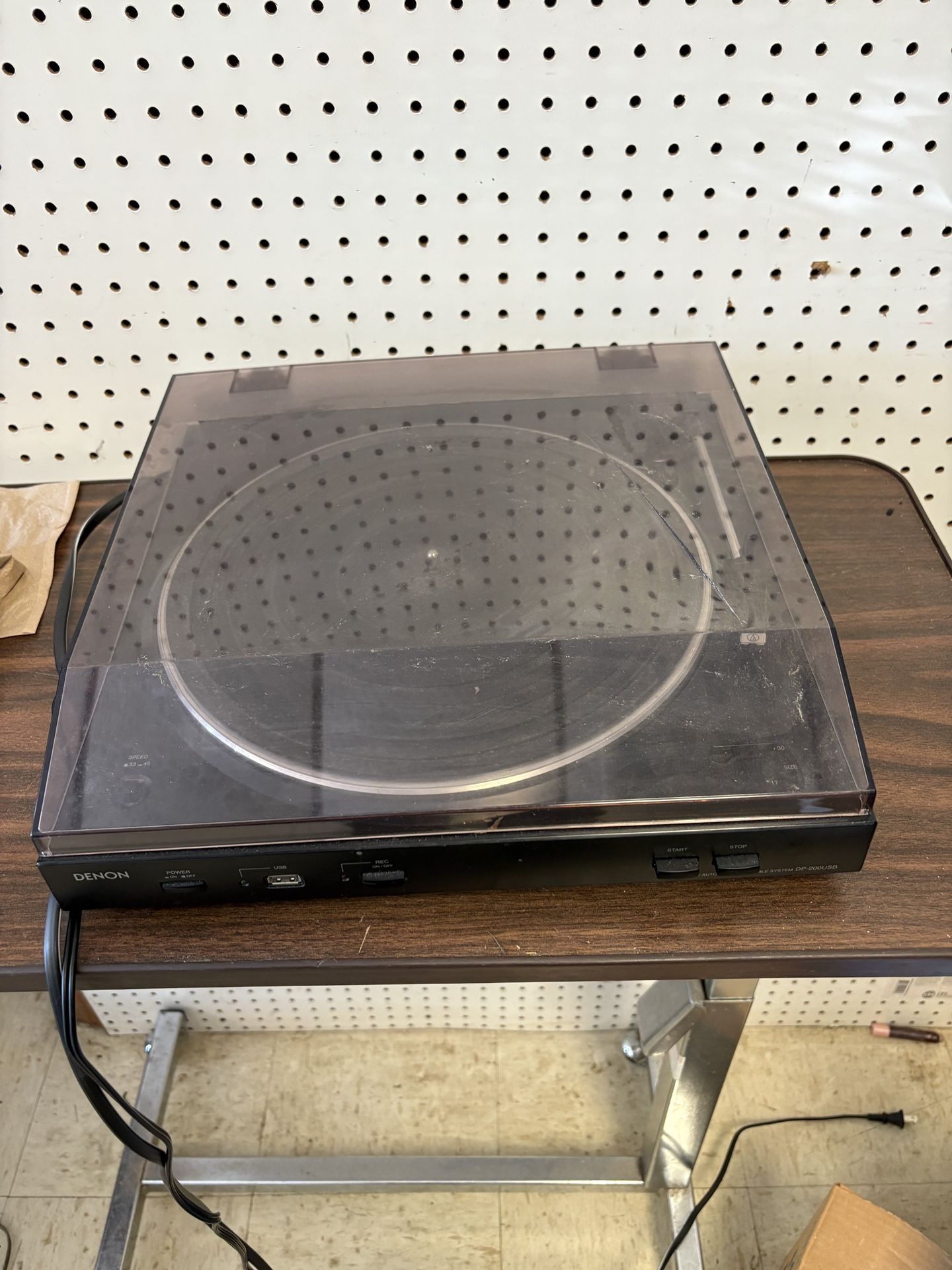 Denon Fully Automatic Turntable DP-209USB