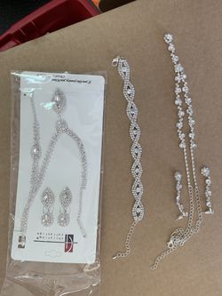 Wedding jewelry hair pieces