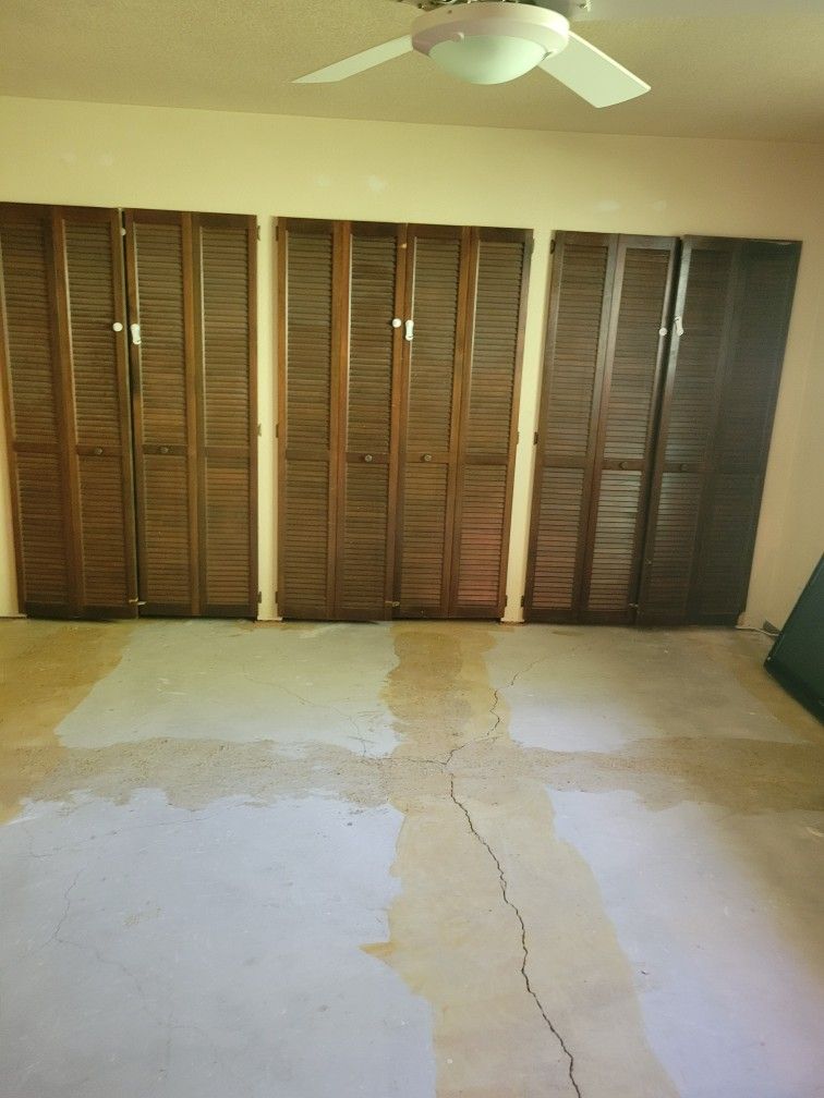 Louver Shutter Closet Doors (3ea)