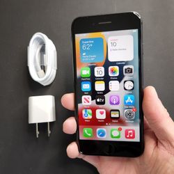 iPhone 8 - UNLOCKED - Like New 