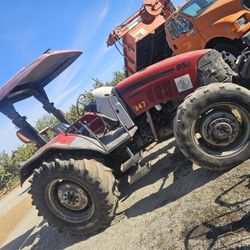 4x4 Case 95u Tractor 