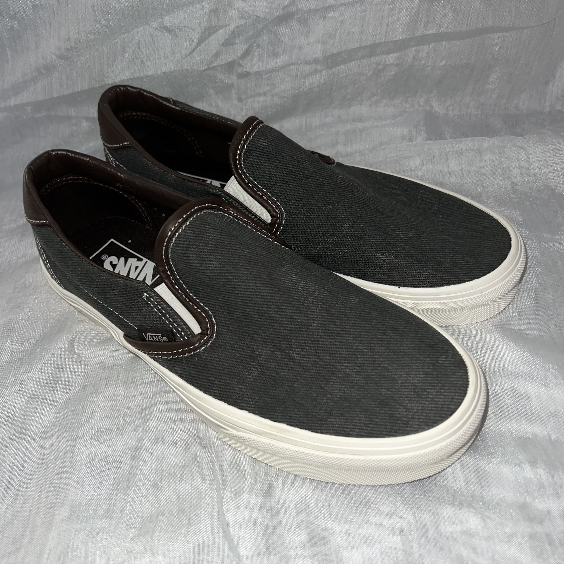 Black Classic Slip-On Vans