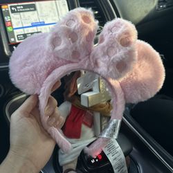pink piglet ears (new)