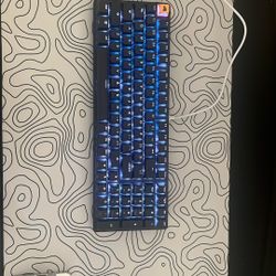 GLORIOUS KEYBOARD GAMING GMMK2  HOT SWAPPABLE