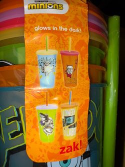 New. 4count glow cups/lids/straws. Minion theme