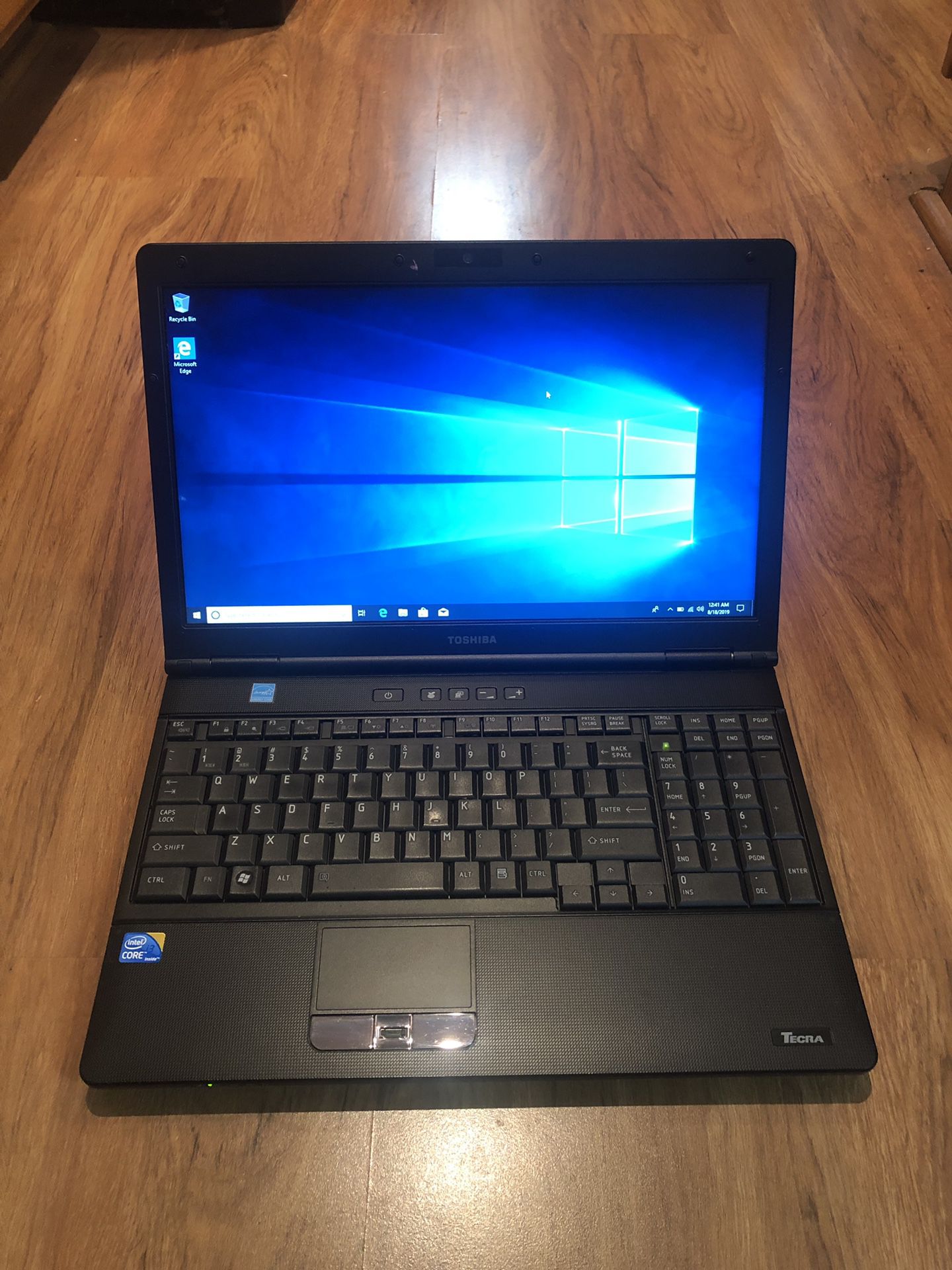 Toshiba TECRA A11 core i3 4GB Ram 160GB Hard Drive 15.6 inch Windows 10 Pro Laptop with charger in Excellent Working condition!!!!!!!!