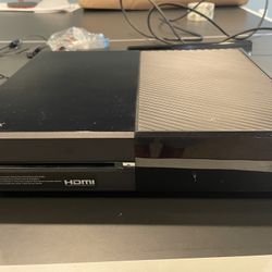 Xbox One With 2 Controllers, Kinect, And Games 